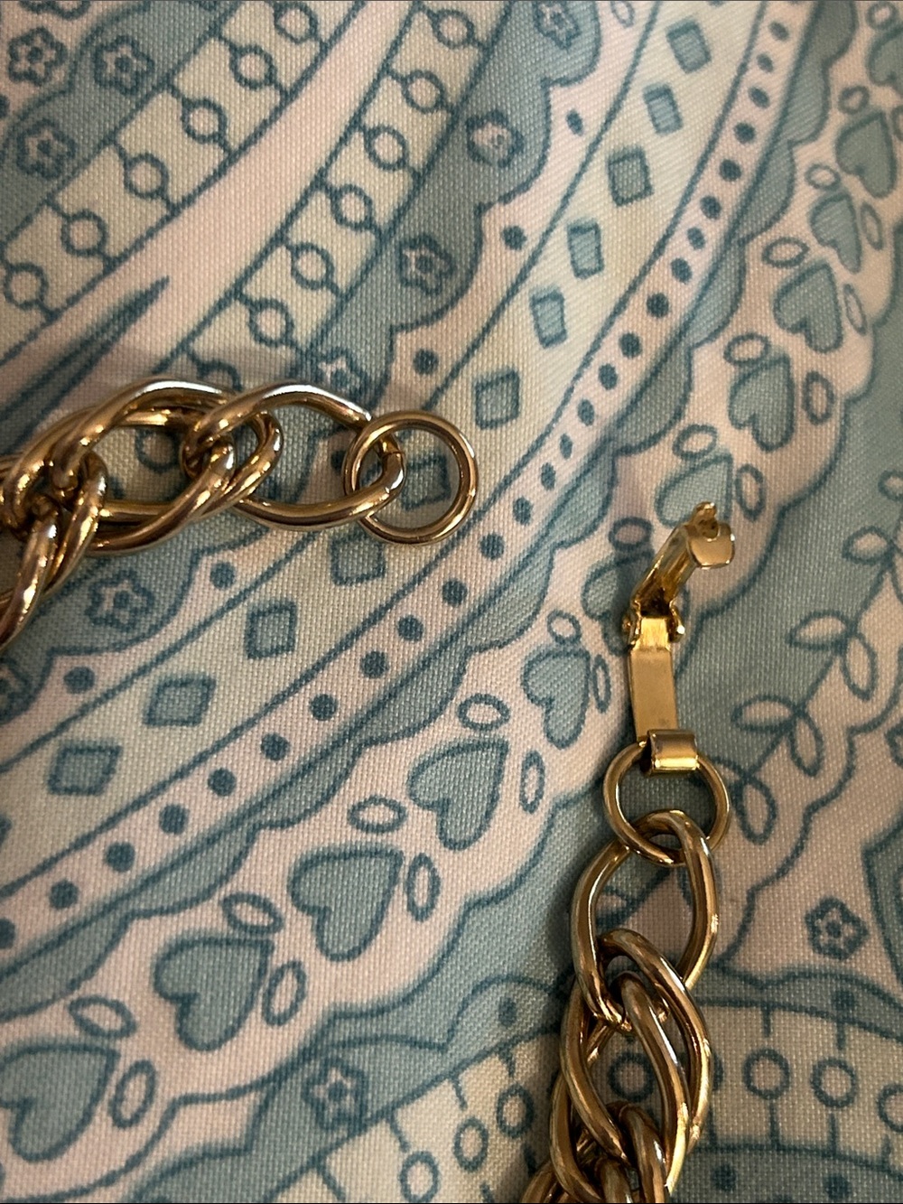 Vintage John Wind RARE “Scotty” Large Medallion Charm Bracelet - Picture 8 of 16